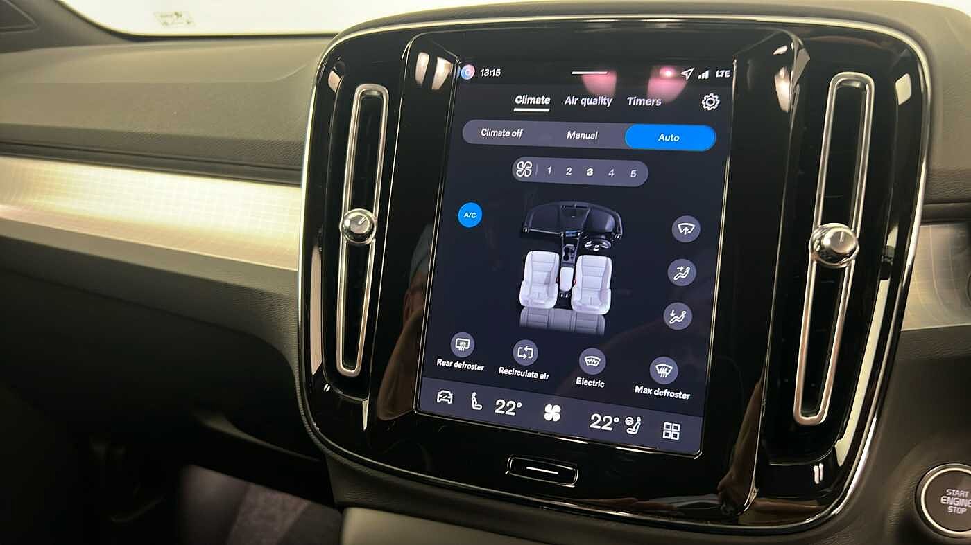 Used Volvo XC40 2025 for sale - 76780325: Photo 15