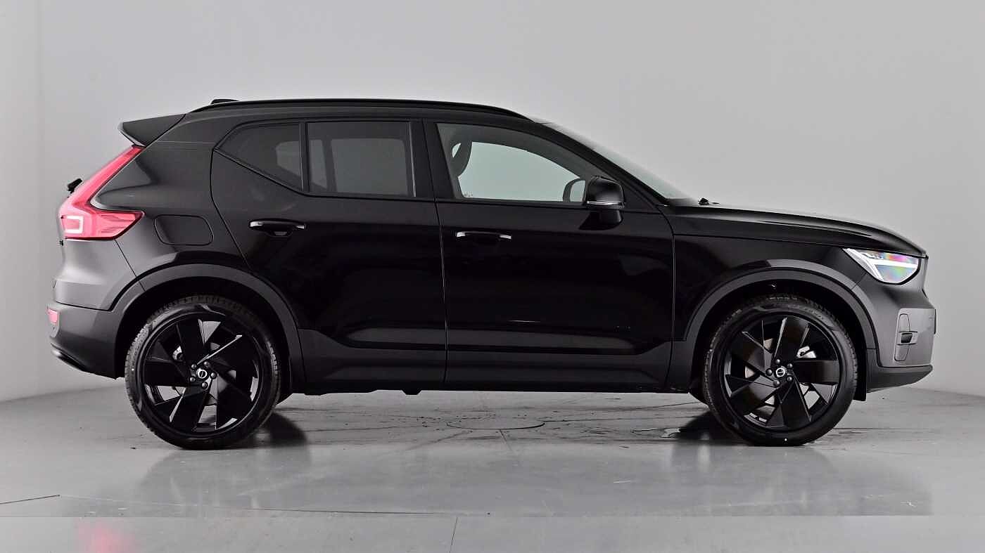 Used Volvo XC40 2025 for sale - 76780325: Photo 3