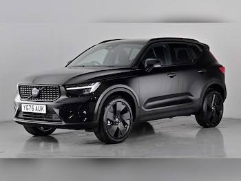 Used Volvo XC40 2025 for sale - 76780325: Photo