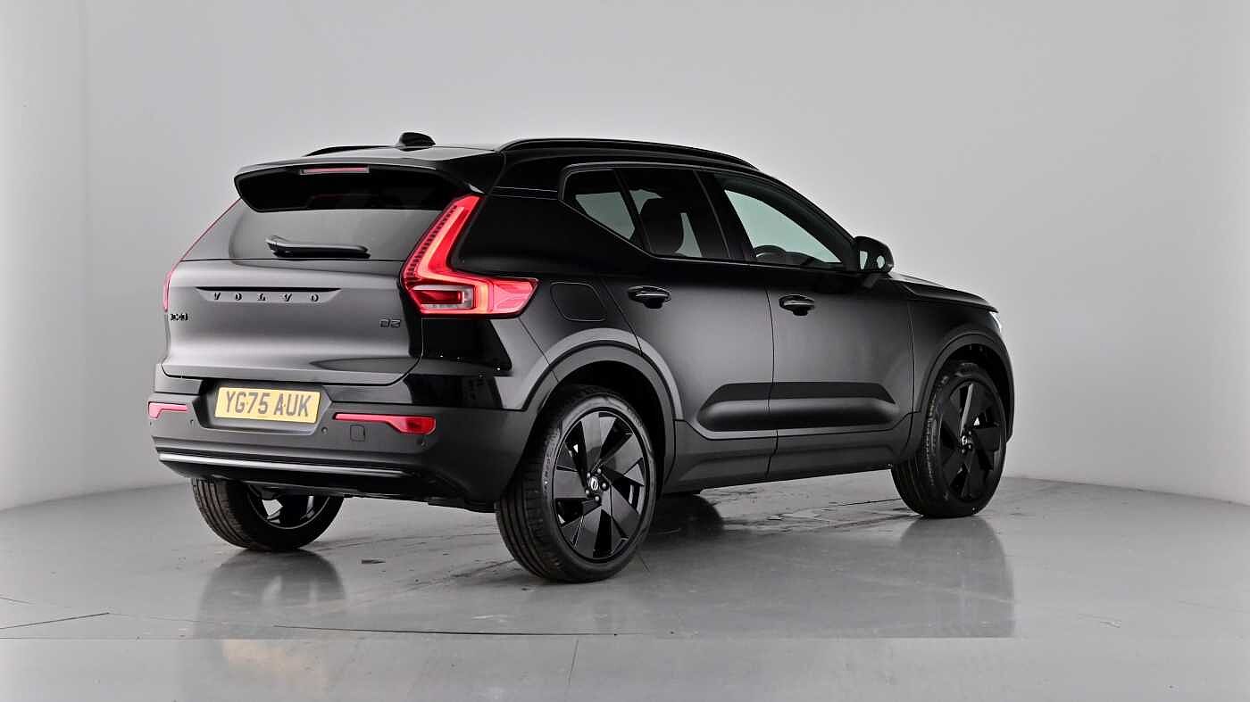 Used Volvo XC40 2025 for sale - 76780325: Photo 64