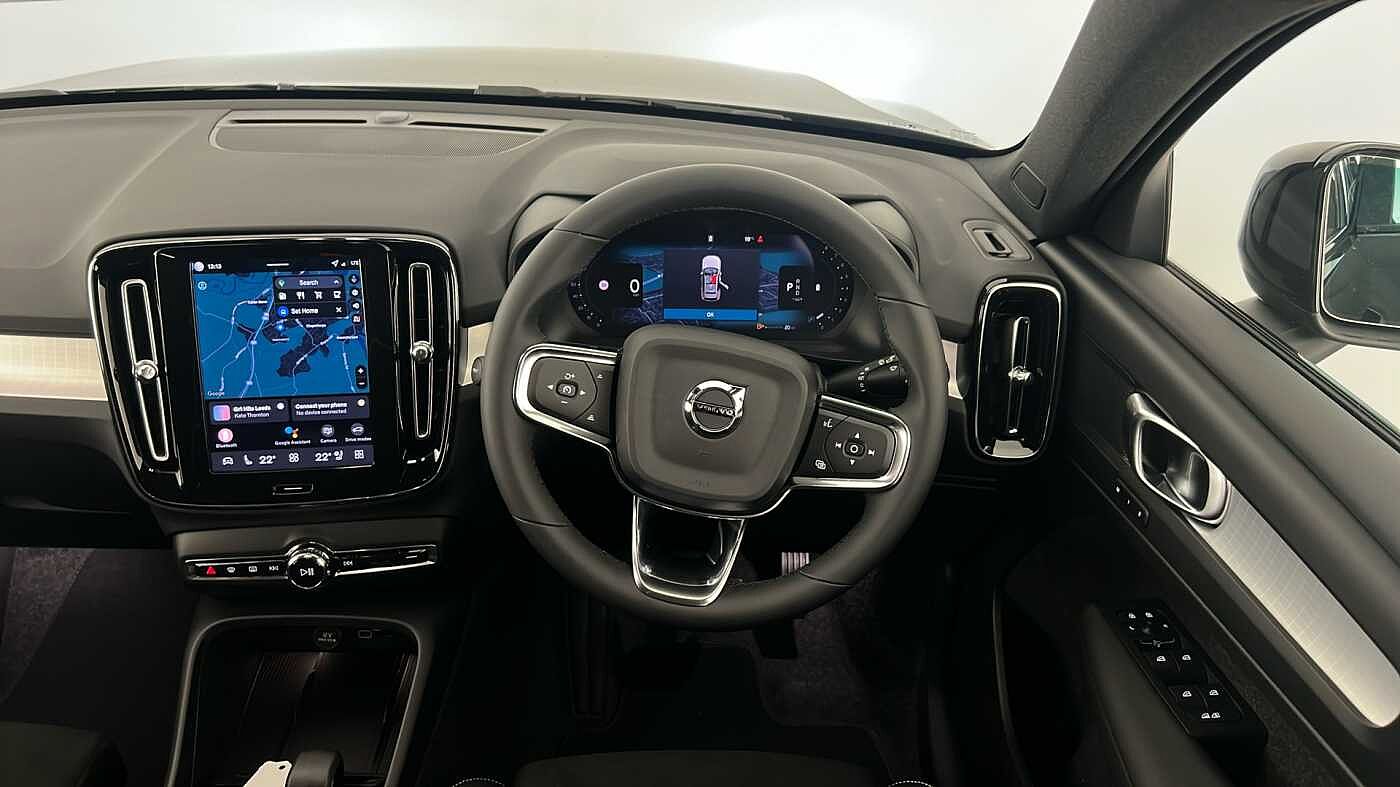 Used Volvo XC40 2025 for sale - 76780325: Photo 9