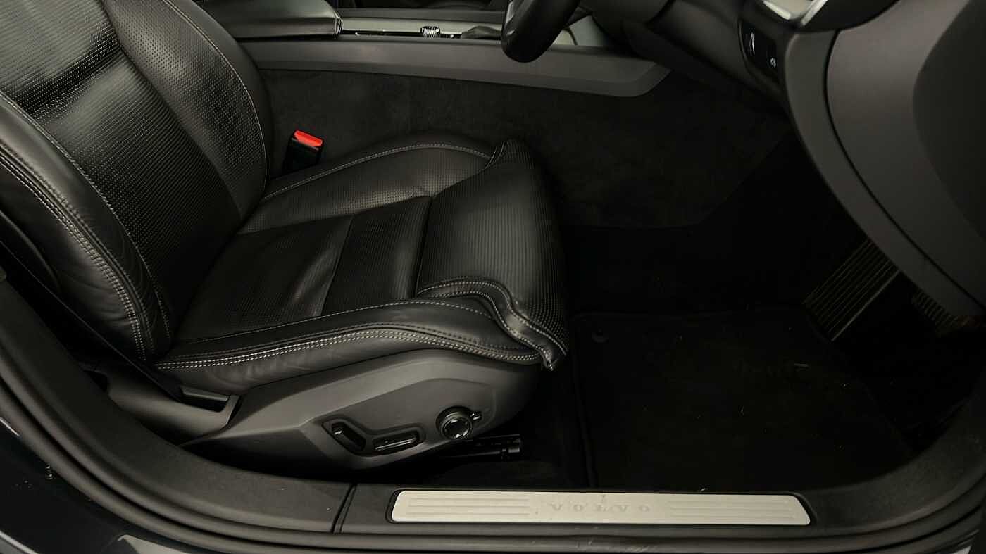 Used Volvo S60 2019 for sale - 76854655: Photo 33