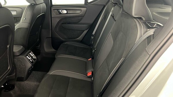 Used Volvo XC40 2025 for sale - 75829119: Photo 12