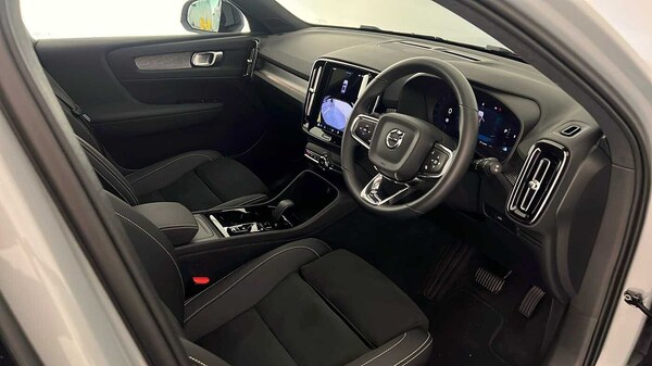 Used Volvo XC40 2025 for sale - 75829119: Photo 15