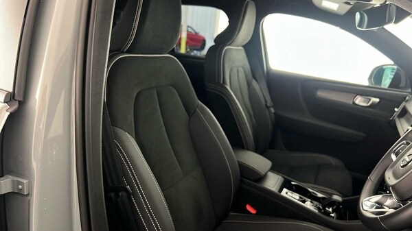 Used Volvo XC40 2025 for sale - 75829119: Photo 33