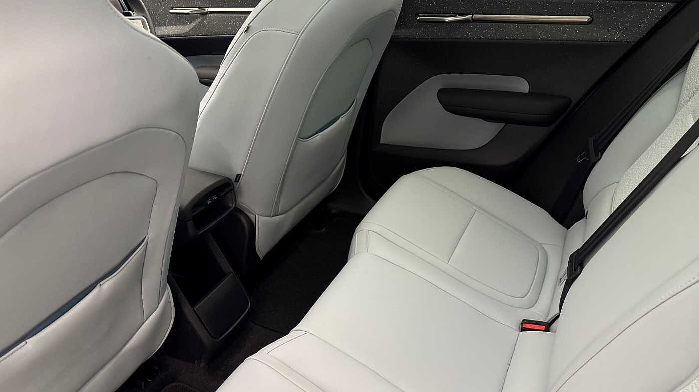 Used Volvo EX30 2025 for sale - 77702730: Photo 3