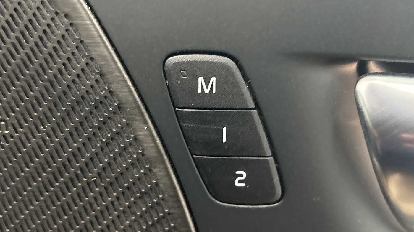 Used Volvo XC60 2025 for sale - 77235499: Photo 32