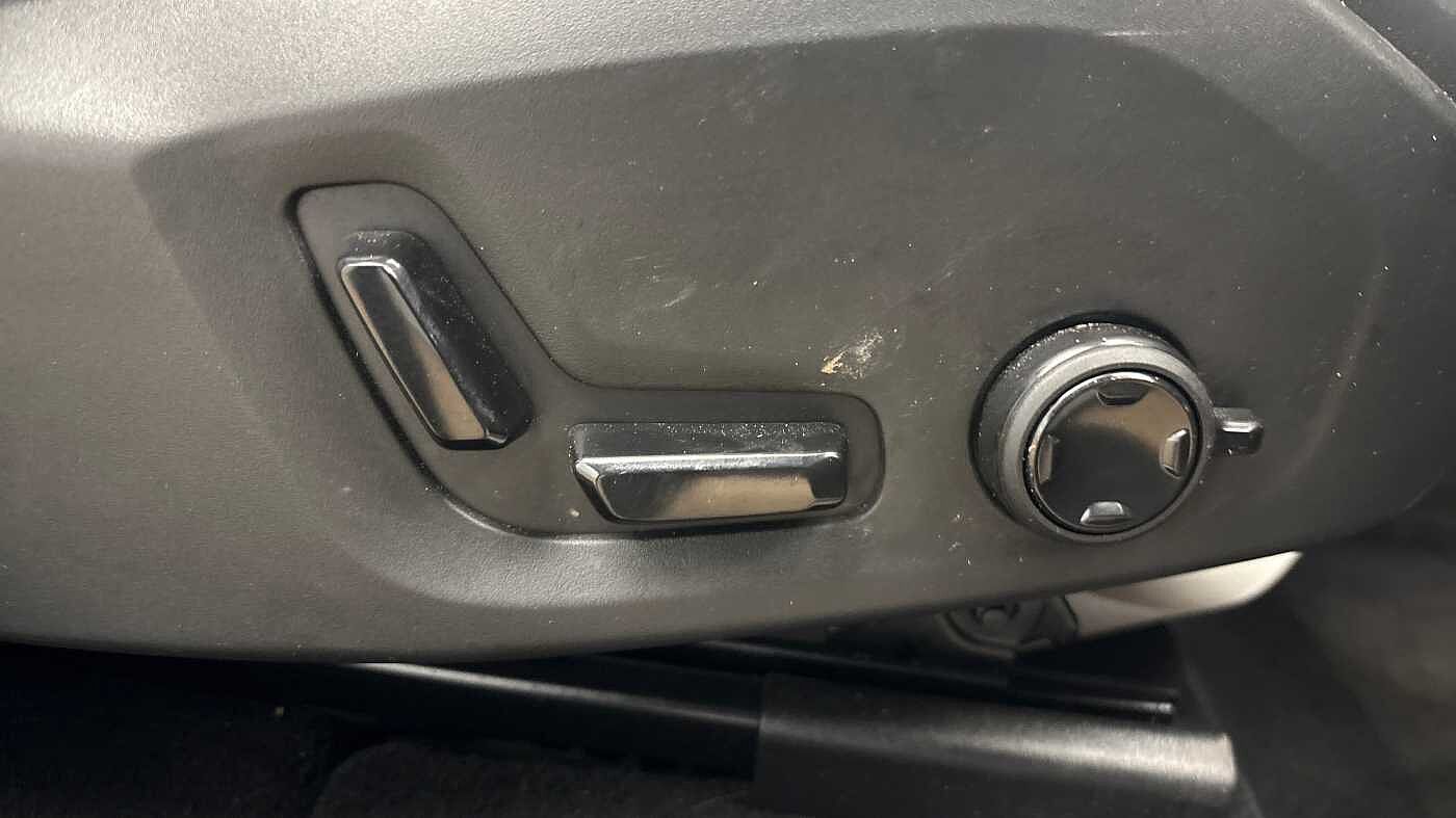 Used Volvo XC60 2025 for sale - 77235499: Photo 34