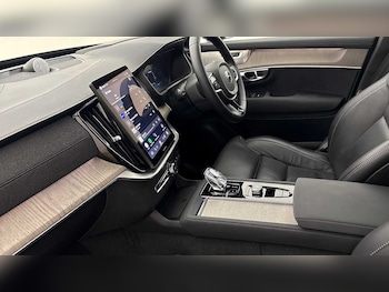 Used Volvo XC90 2025 for sale - 78456490: Photo