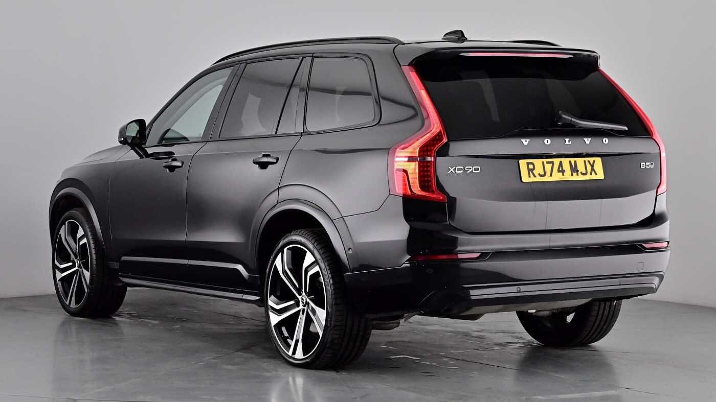 Used Volvo XC90 2024 for sale - 77035874: Photo 2