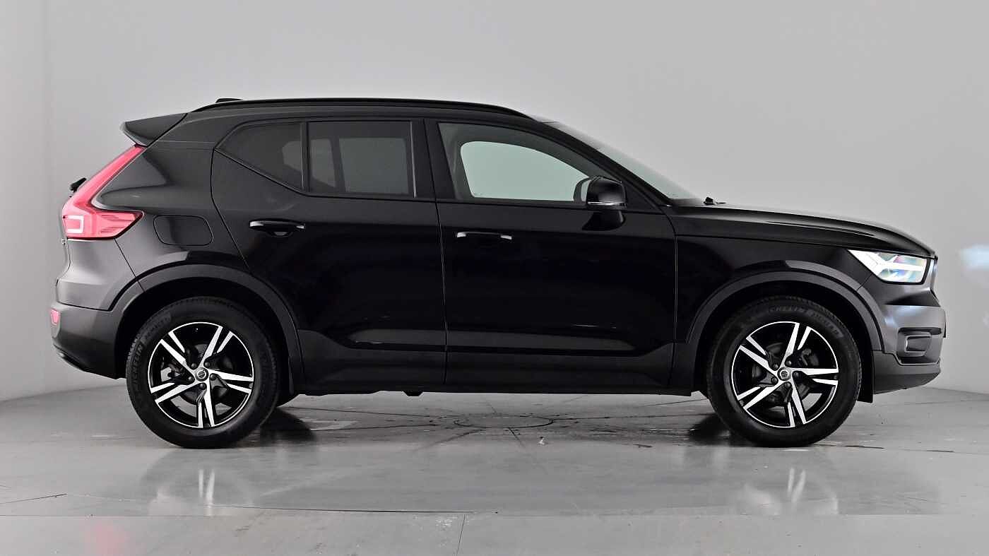 Used Volvo XC40 2021 for sale - 76344045: Photo 3