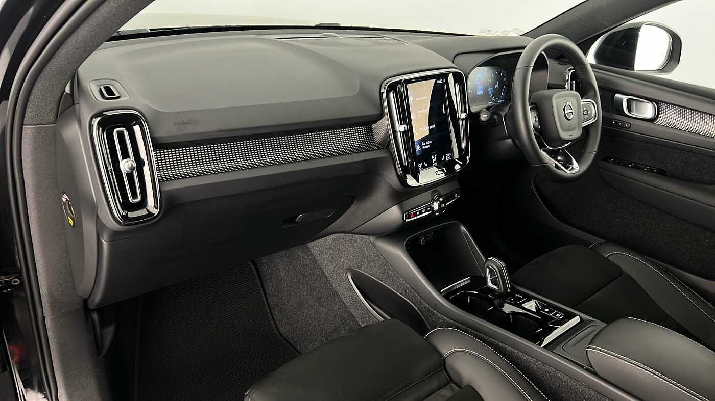 Used Volvo XC40 2021 for sale - 76344129: Photo 10