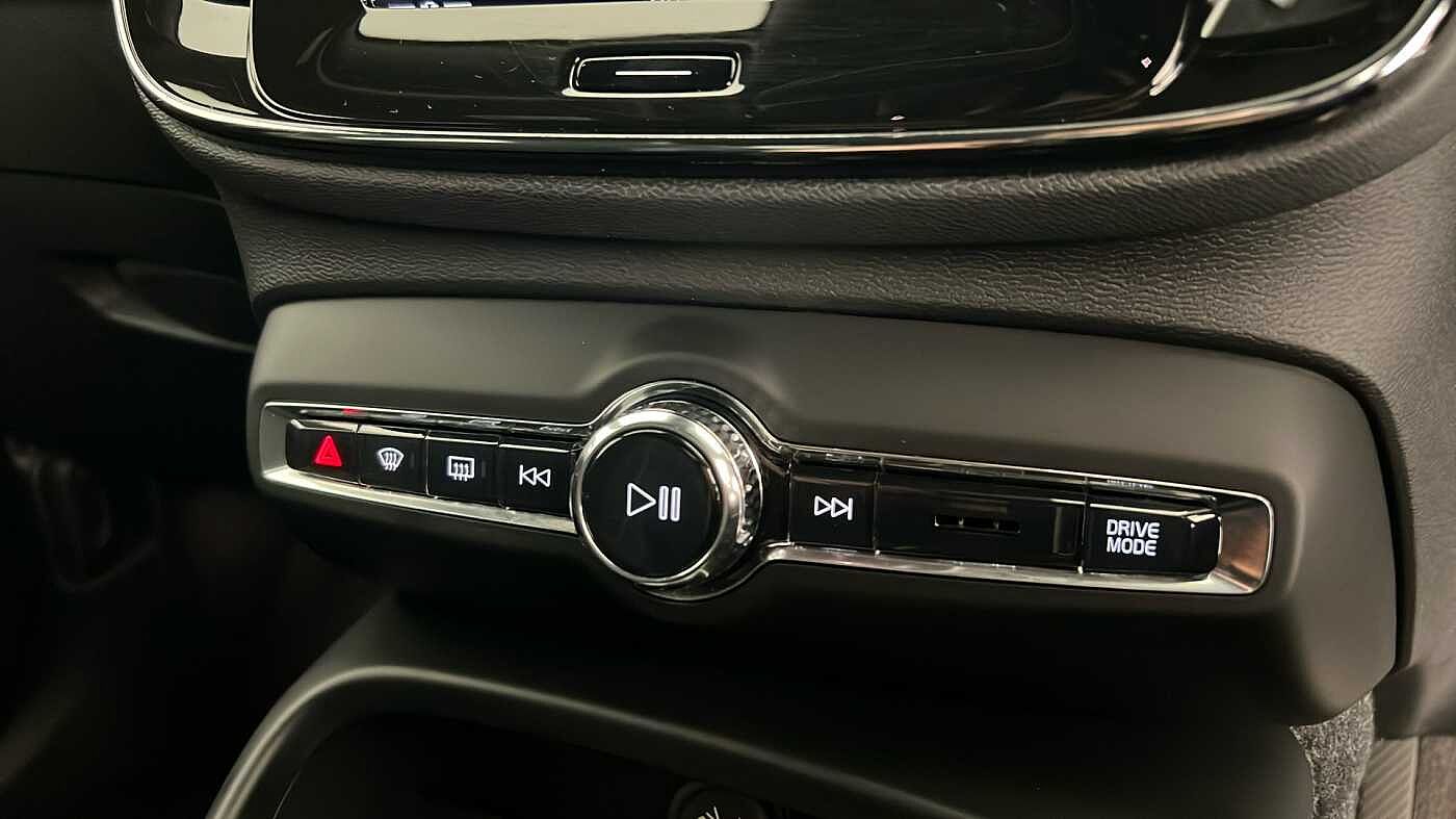 Used Volvo XC40 2021 for sale - 76344129: Photo 39