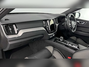 Used Volvo XC60 2022 for sale - 79284461: Photo