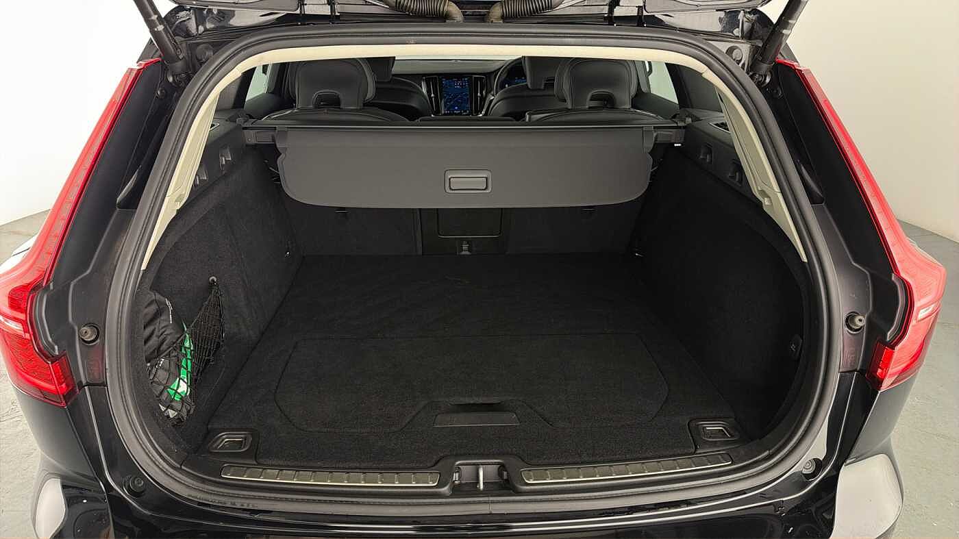 Used Volvo V60 2022 for sale - 77791087: Photo 14