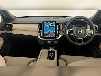 Used Volvo XC90 2025 for sale - 76018181: Photo