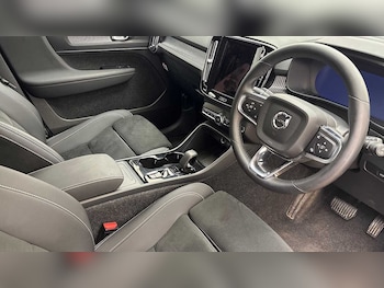 Used Volvo XC40 2025 for sale - 78778924: Photo