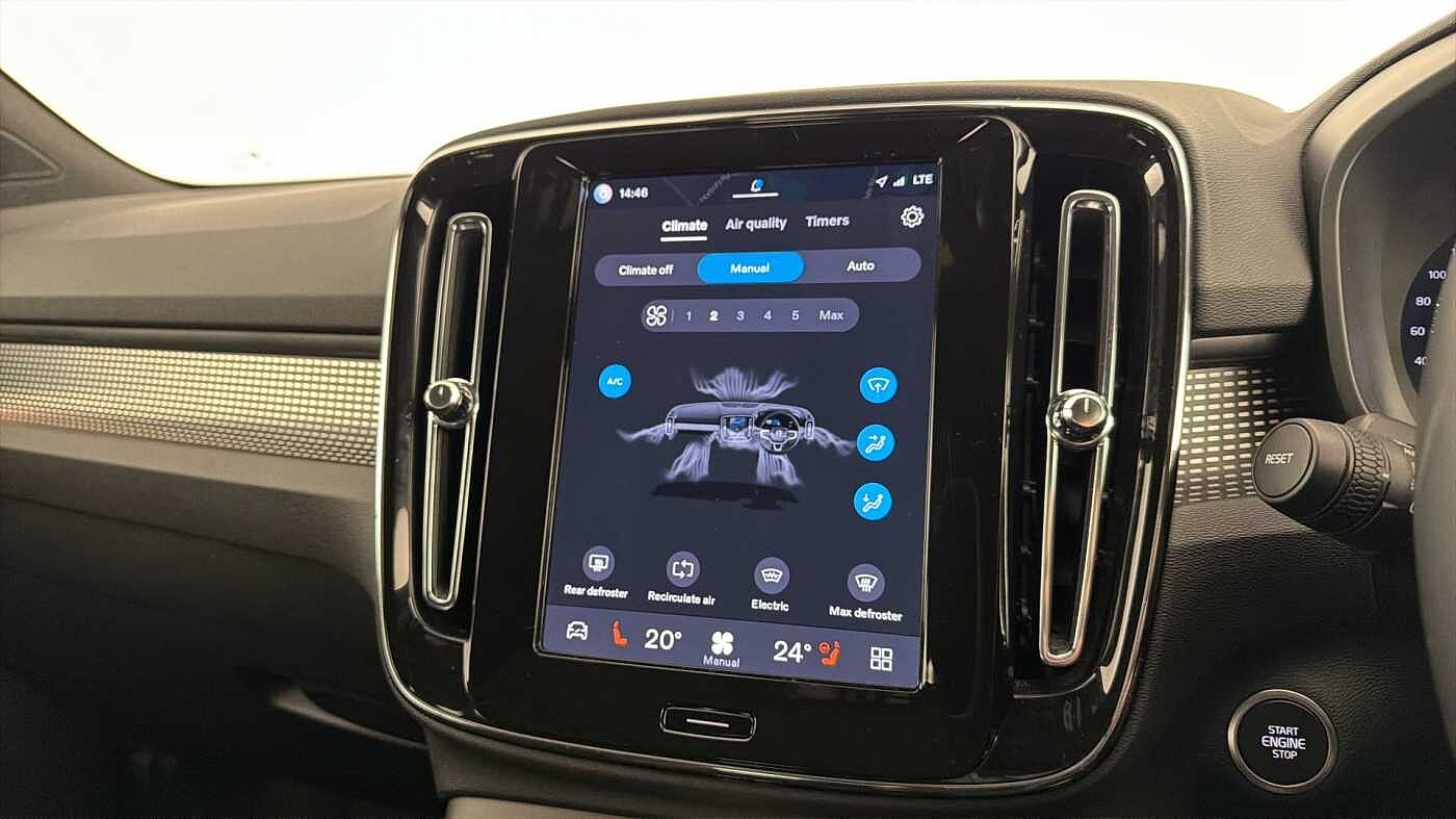 Used Volvo XC40 2025 for sale - 77745847: Photo 16