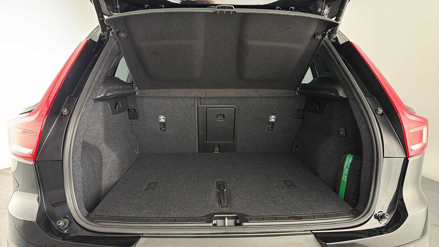 Used Volvo XC40 2025 for sale - 77745847: Photo 19