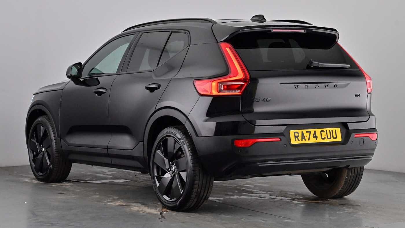 Used Volvo XC40 2025 for sale - 77745847: Photo 2
