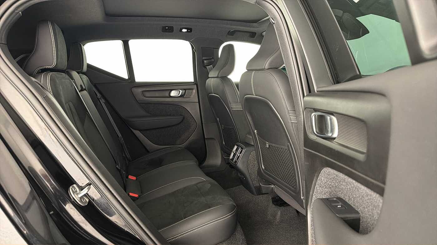 Used Volvo XC40 2025 for sale - 77745847: Photo 24