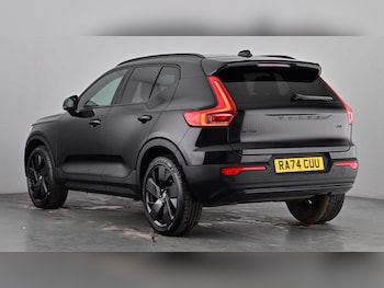 Used Volvo XC40 2025 for sale - 77745847: Photo