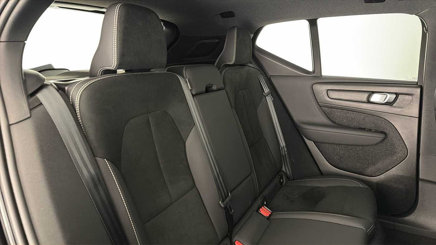 Used Volvo XC40 2025 for sale - 77745847: Photo 31