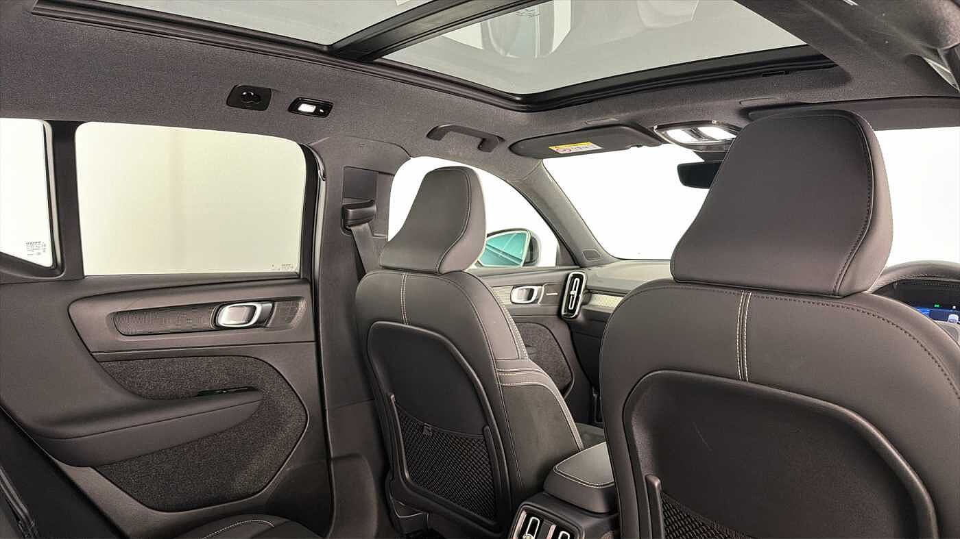 Used Volvo XC40 2025 for sale - 77745847: Photo 32