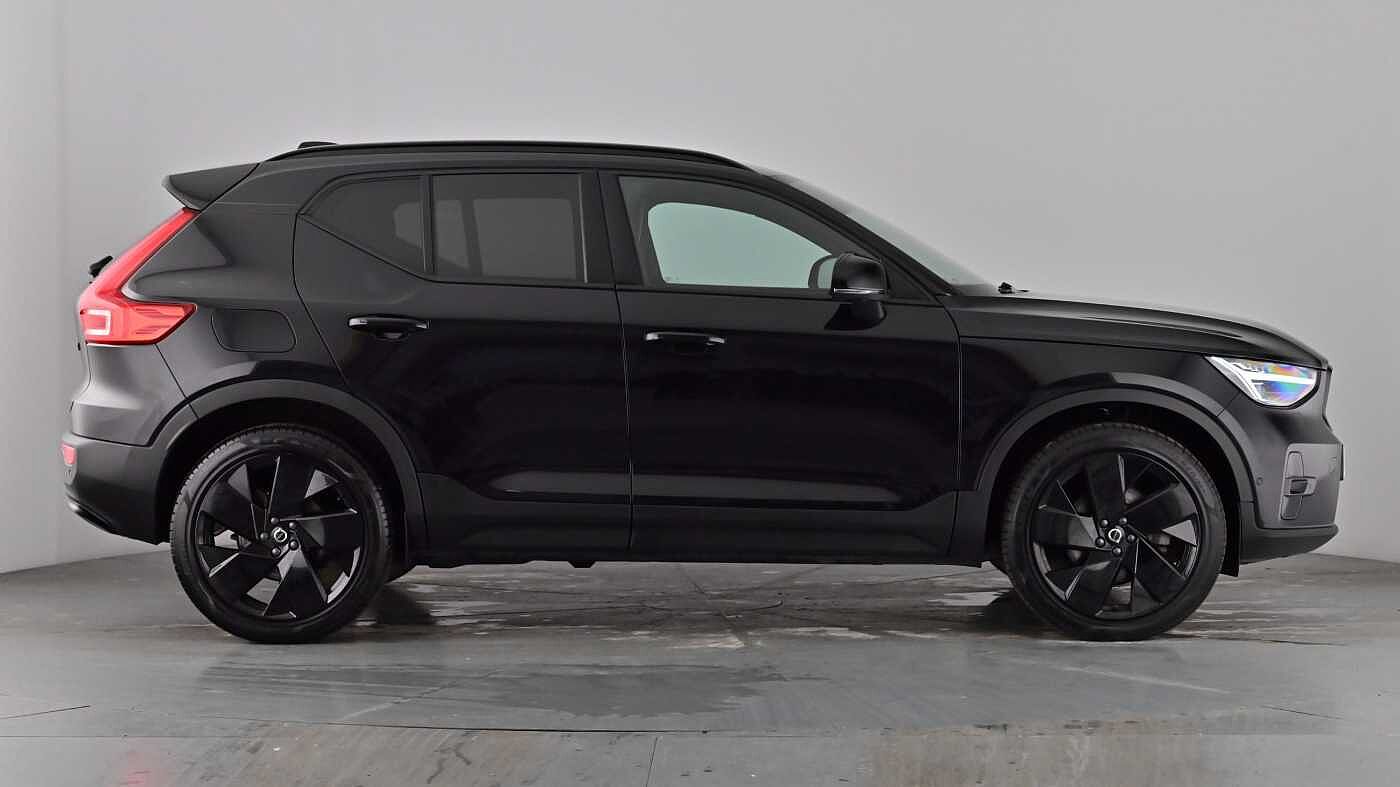 Used Volvo XC40 2025 for sale - 77745847: Photo 4