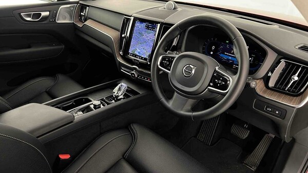 Used Volvo XC60 2023 for sale - 75481195: Photo 12