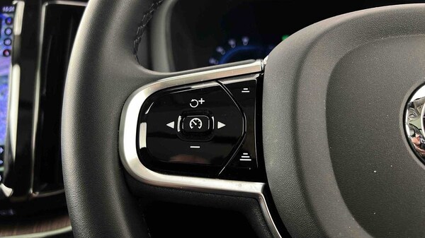 Used Volvo XC60 2023 for sale - 75481195: Photo 16