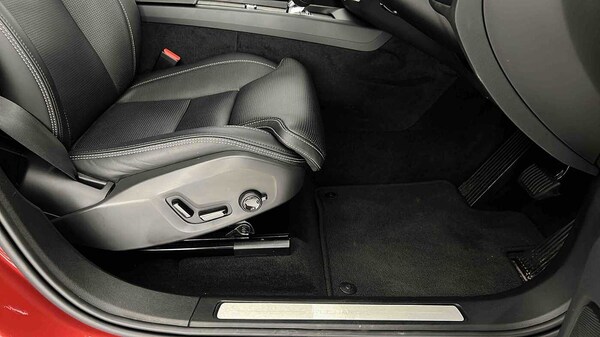 Used Volvo XC60 2023 for sale - 75481195: Photo 33