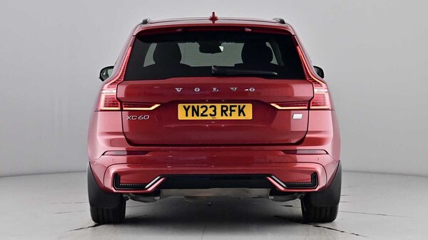 Used Volvo XC60 2023 for sale - 75481195: Photo 5
