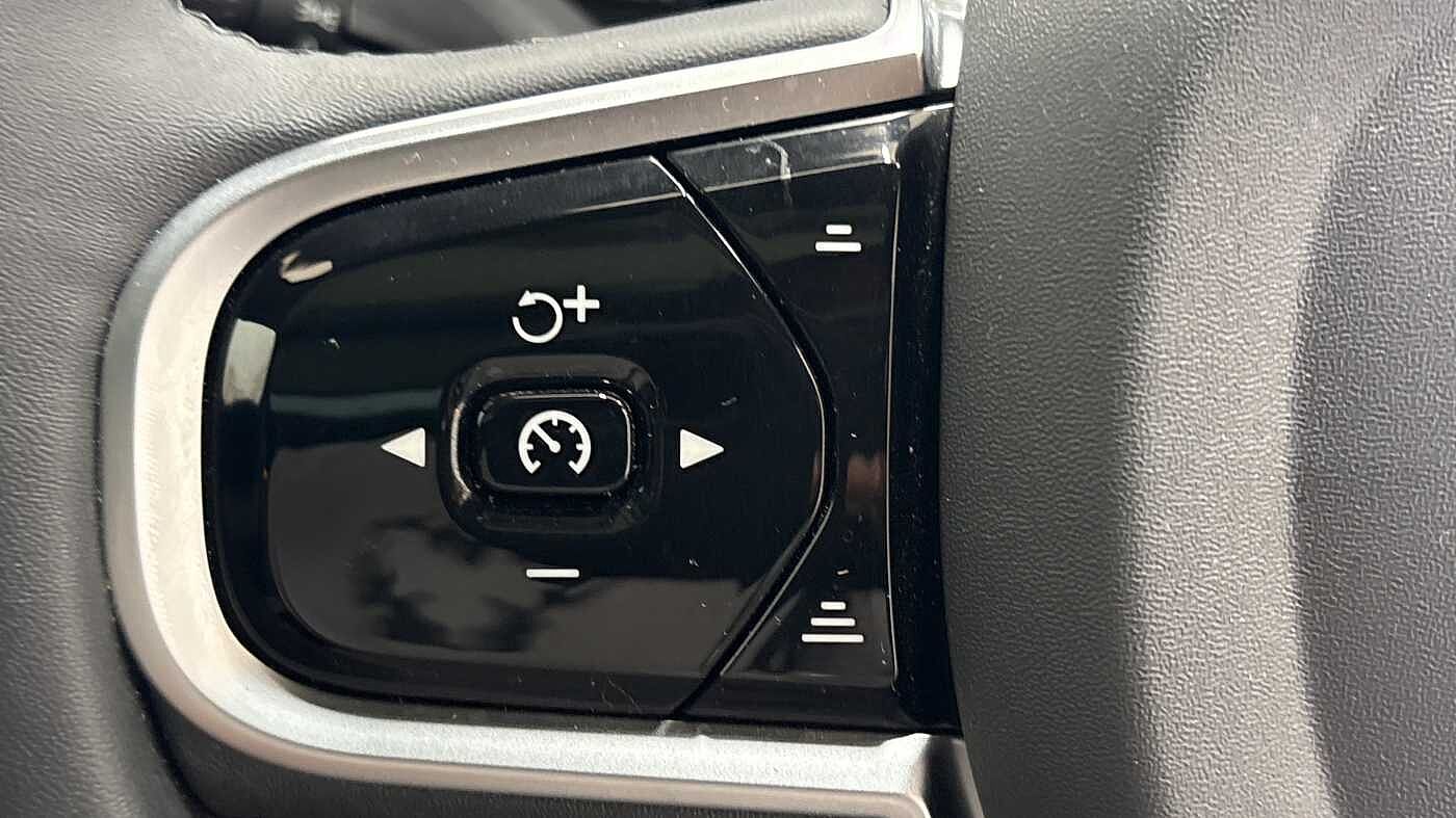 Used Volvo XC60 2025 for sale - 76652358: Photo 29