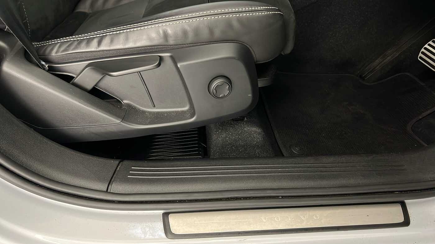 Used Volvo XC40 2022 for sale - 77151419: Photo 29