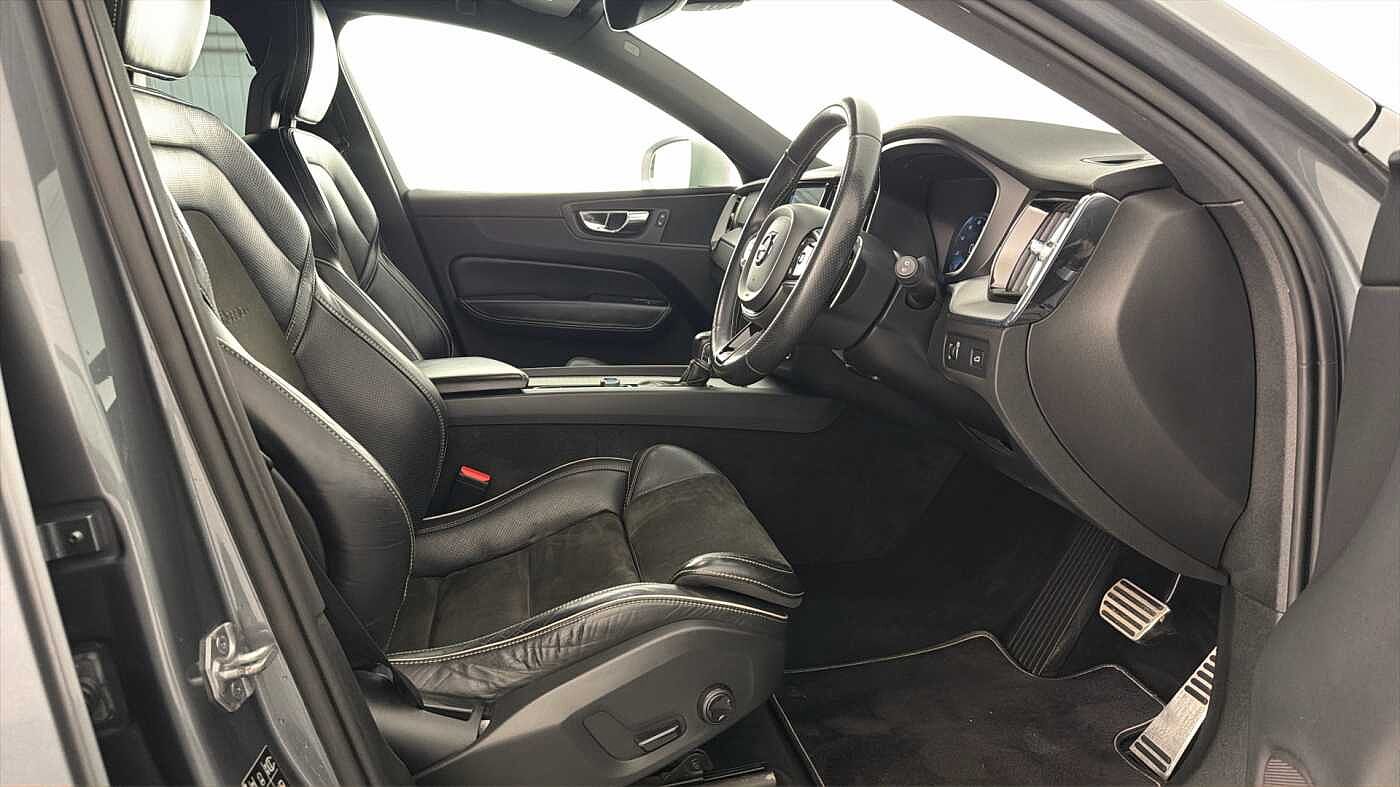 Used Volvo XC60 2017 for sale - 77434899: Photo 23