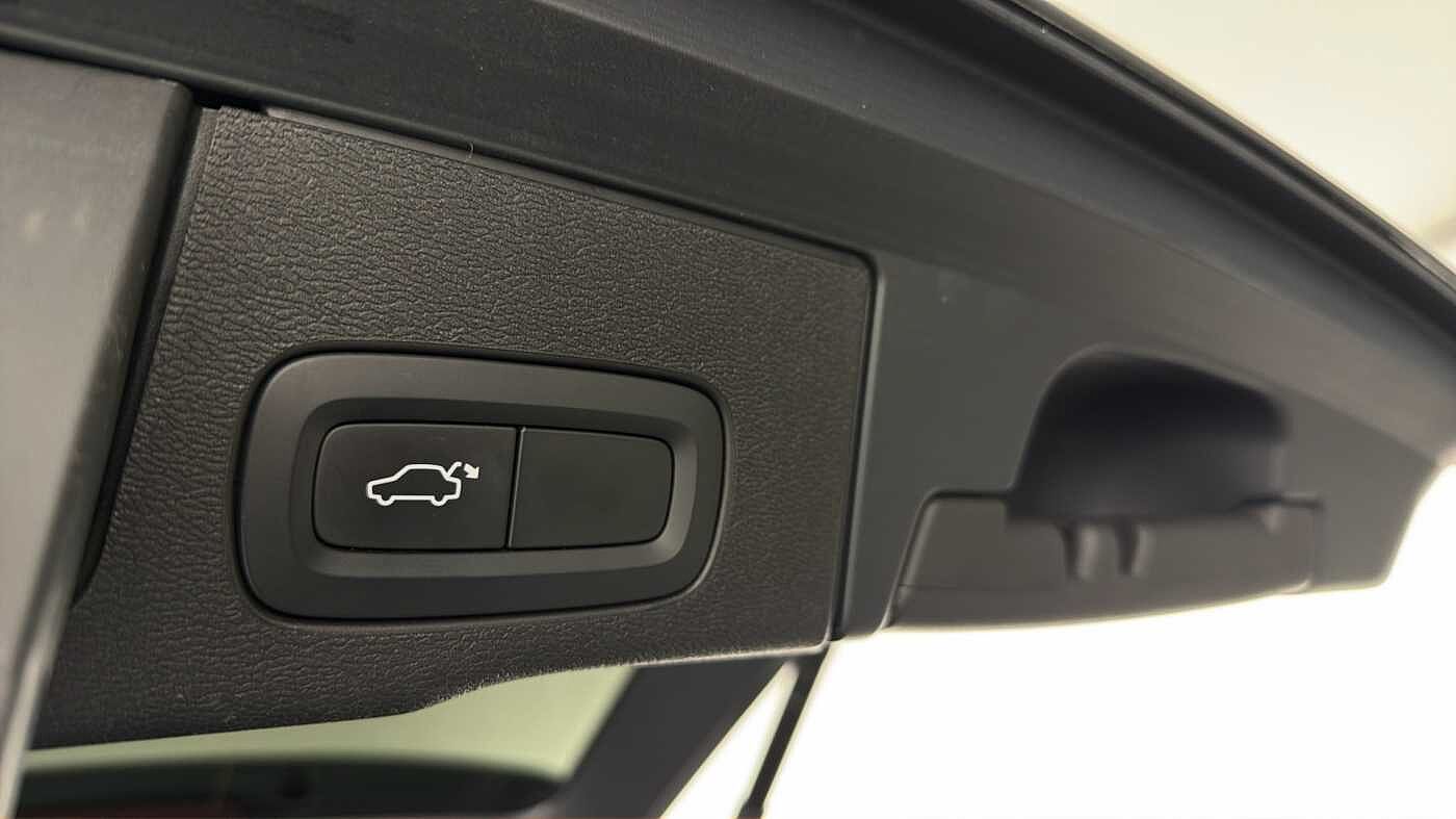 Used Volvo XC60 2017 for sale - 77434899: Photo 31