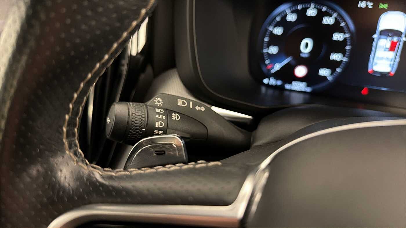 Used Volvo XC60 2017 for sale - 77434899: Photo 36