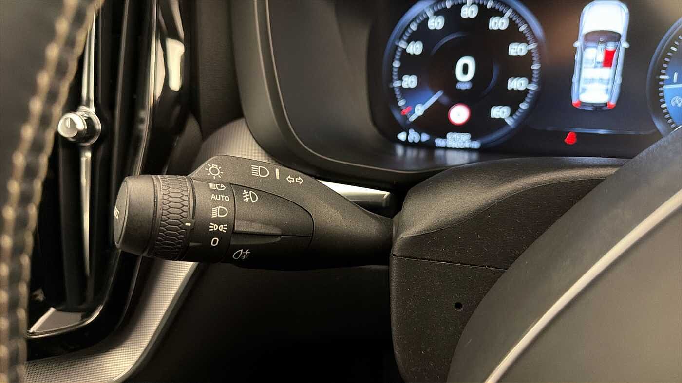 Used Volvo XC60 2017 for sale - 77434899: Photo 38