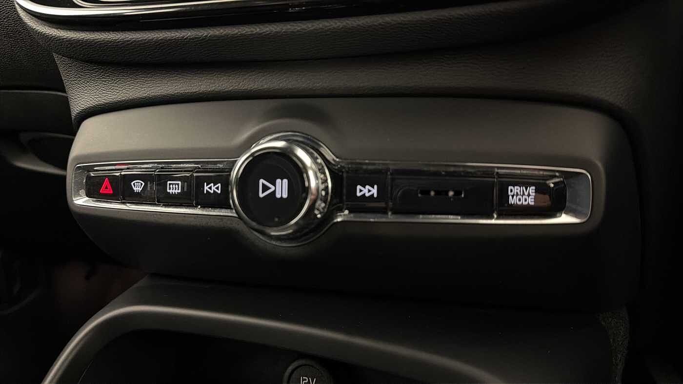 Used Volvo XC40 2022 for sale - 77476569: Photo 38