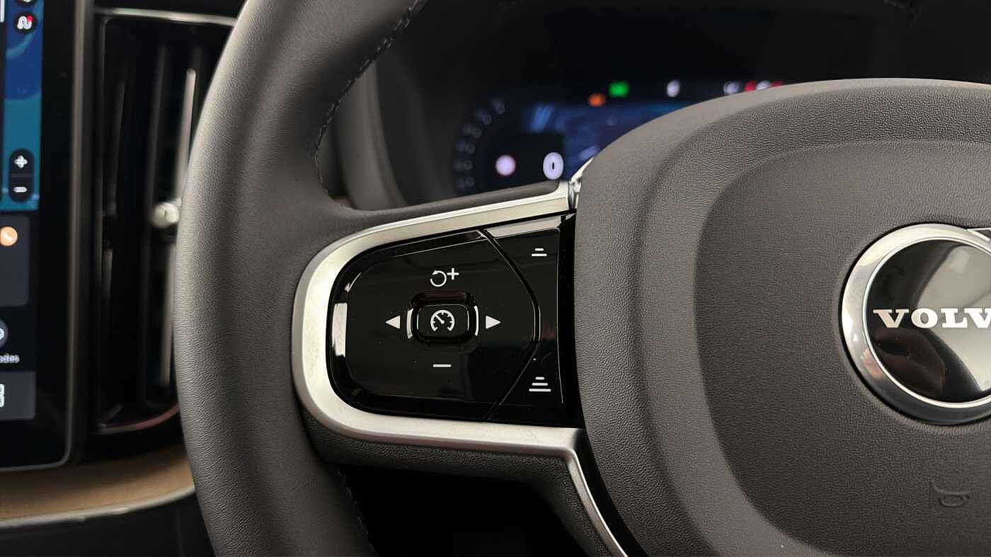 Used Volvo XC60 2026 for sale - 77434896: Photo 17