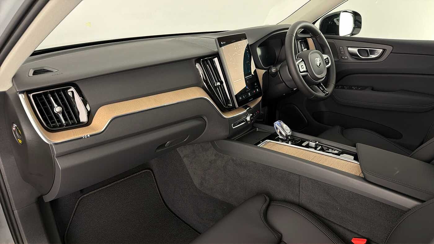 Used Volvo XC60 2026 for sale - 77434896: Photo 3