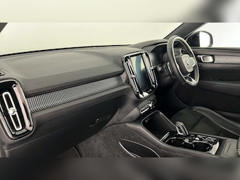 Used Volvo XC40 2018 for sale - 78133521: Photo