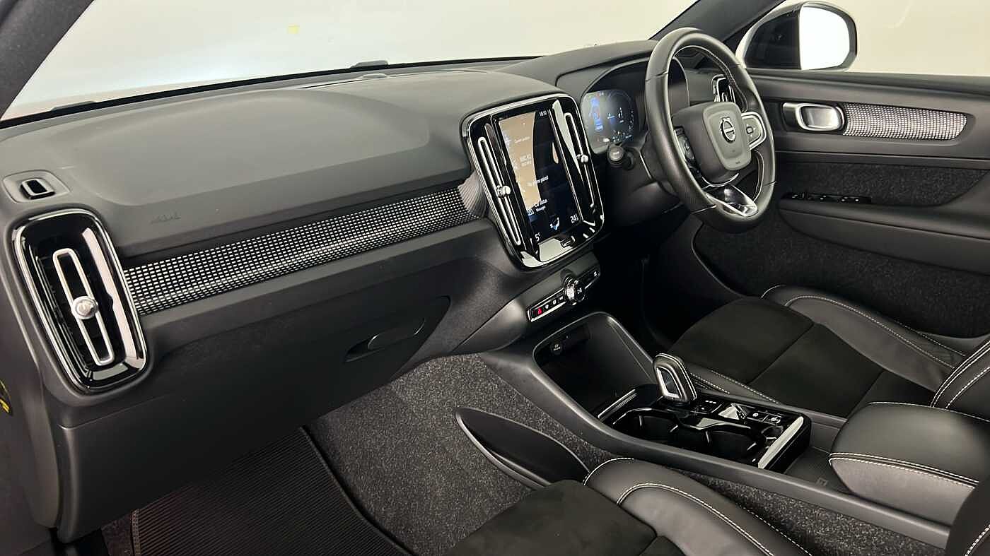 Used Volvo XC40 2021 for sale - 77702720: Photo 10