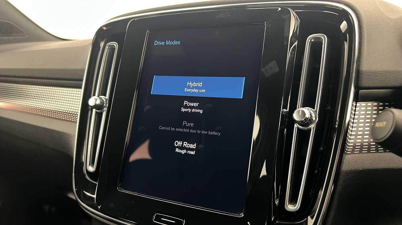 Used Volvo XC40 2021 for sale - 77702720: Photo 35