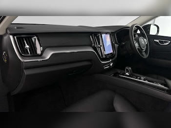 Used Volvo XC60 2021 for sale - 76344154: Photo 3