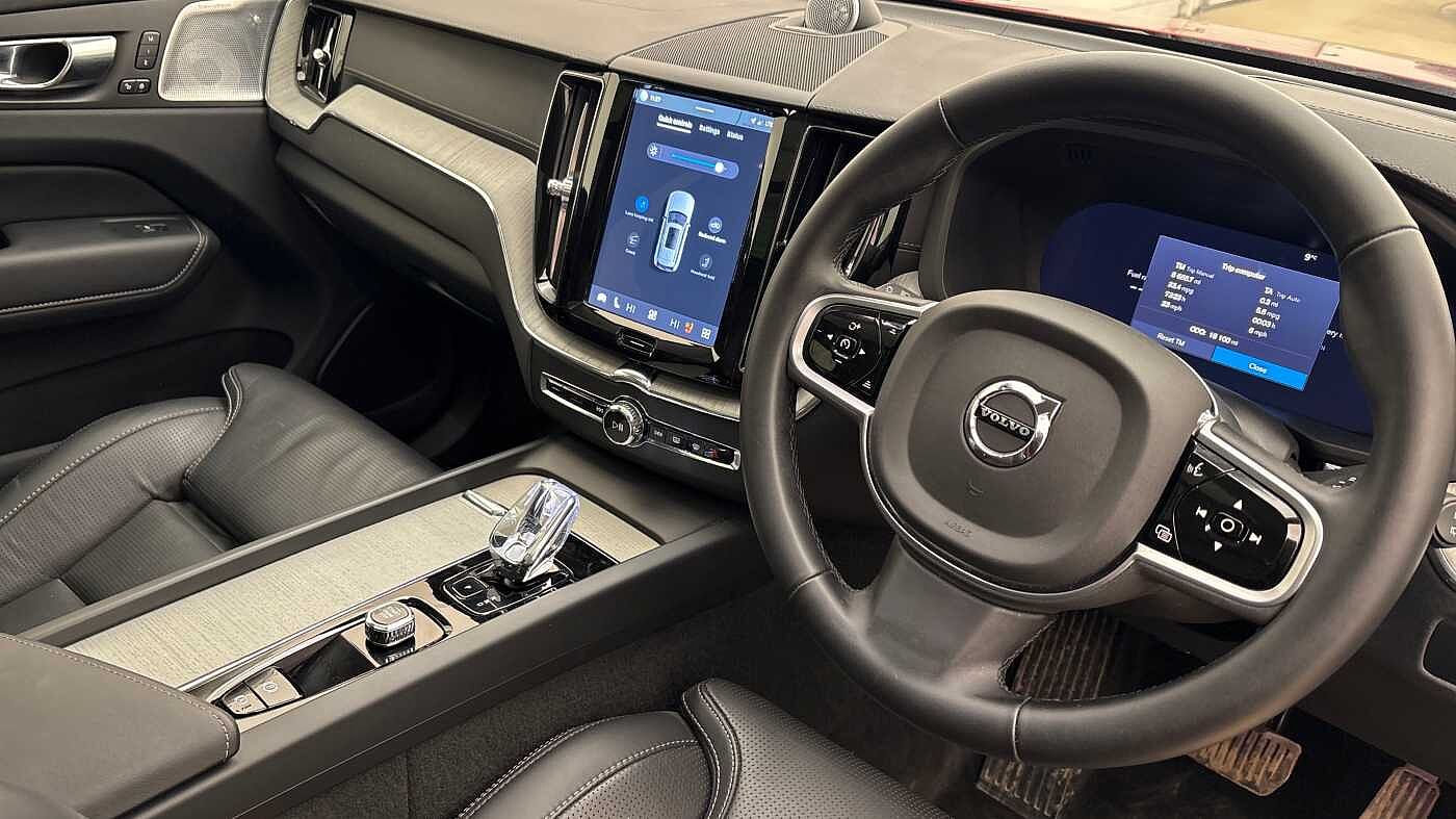 Used Volvo XC60 2025 for sale - 78211980: Photo 3