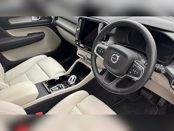 Used Volvo XC40 2025 for sale - 78656603: Photo