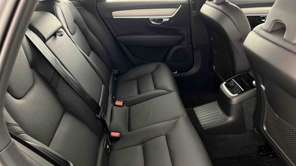 Used Volvo V90 2025 for sale - 75481150: Photo 24