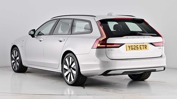 Used Volvo V90 2025 for sale - 75481150: Photo 2